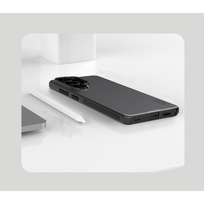 Nillkin Super Frosted PRO mágneses hátlap a Samsung Galaxy S26 Ultra Fekete készülékhez