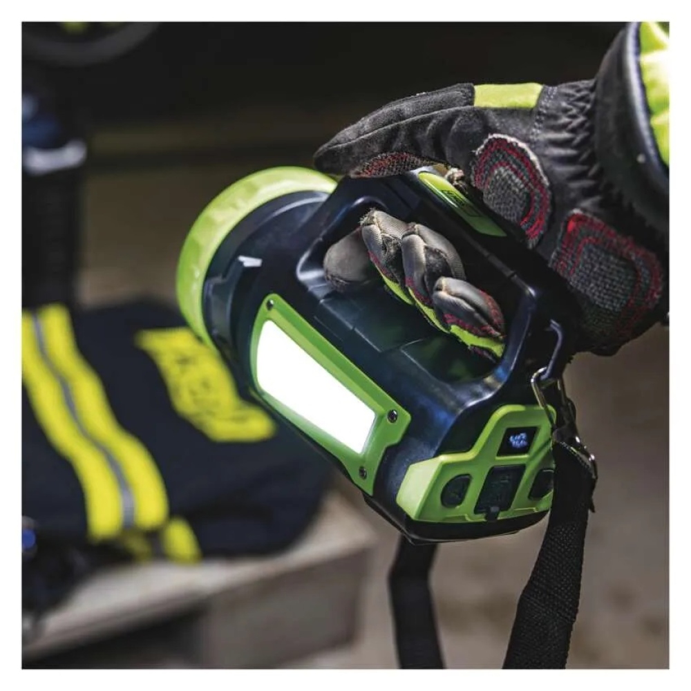 LED-es újratölthető zseblámpa P2316, 850 lm, 8000 mAh