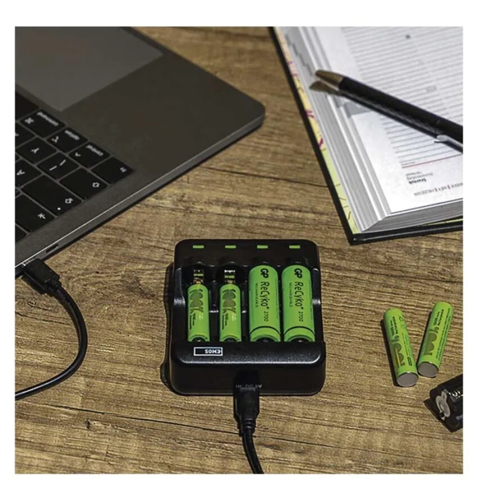 EMOS BCN-40 akkumulátortöltő