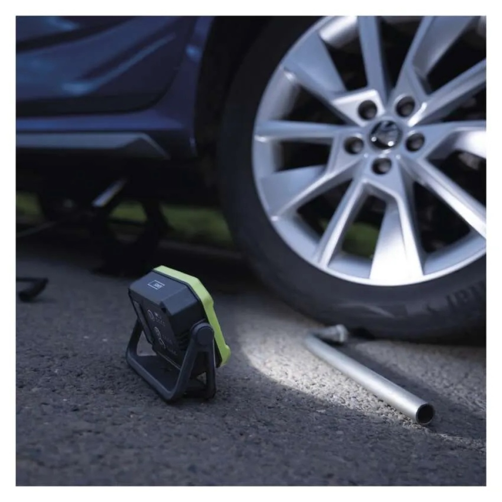 COB LED újratölthető munkalámpa P4542, 900 lm, 4400 mAh