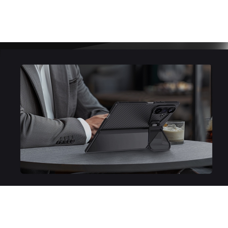 Nillkin CamShield Prop Magnetic (átlátszó lencse) hátsó tok a Samsung Galaxy Z Fold 8-hoz, Ultra Black