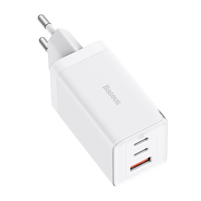 Baseus CCGP120202 GaN5 Pro gyorstöltő USB + 2x USB-C 65W Fehér