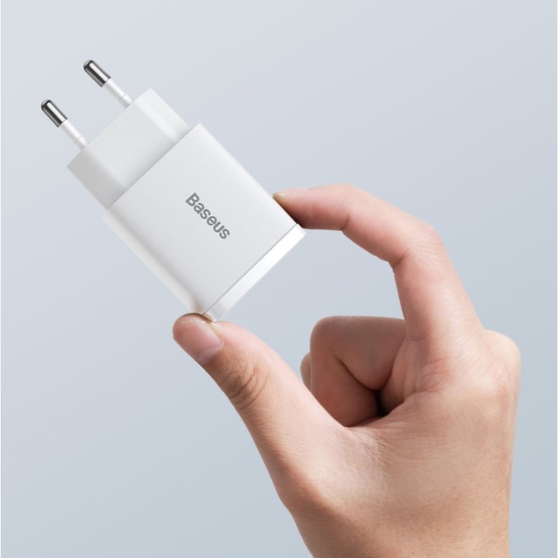 Baseus CCXJ-B02 Kompakt gyorstöltő USB/USB-C 20W Fehér
