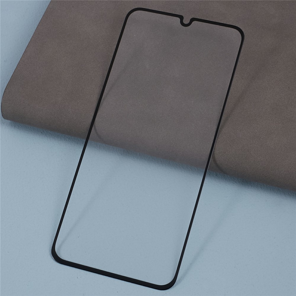 Teljes képernyő edzett üveg (csak a széleken ragasztóval) a Motorola Moto G06/G06 Power készülékhez