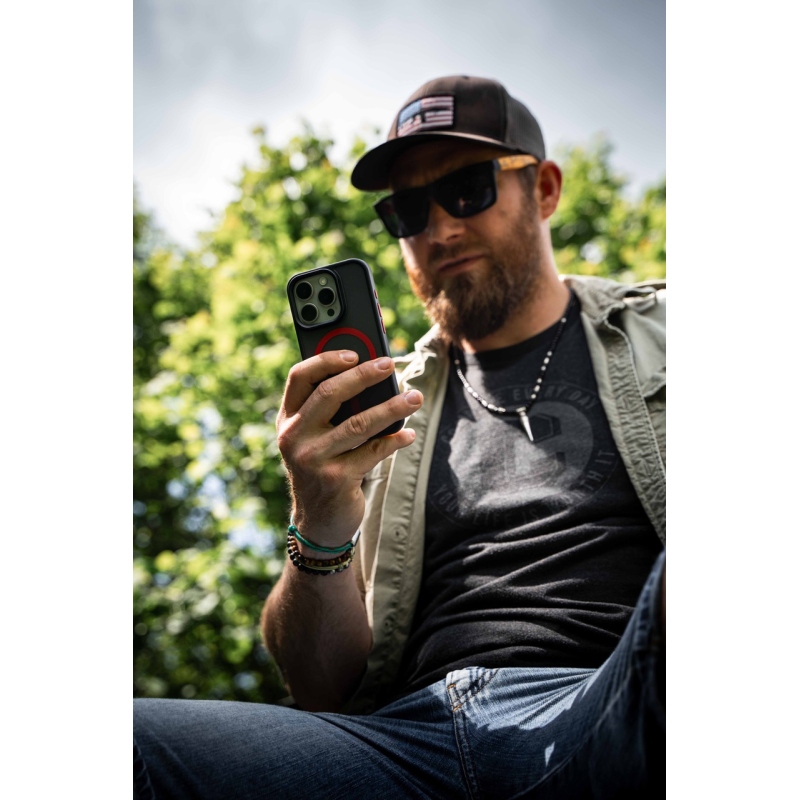 Taktikai MagForce Hyperstealth 2.0 borító iPhone 14 Pro Max készülékhez Fekete/Vörös