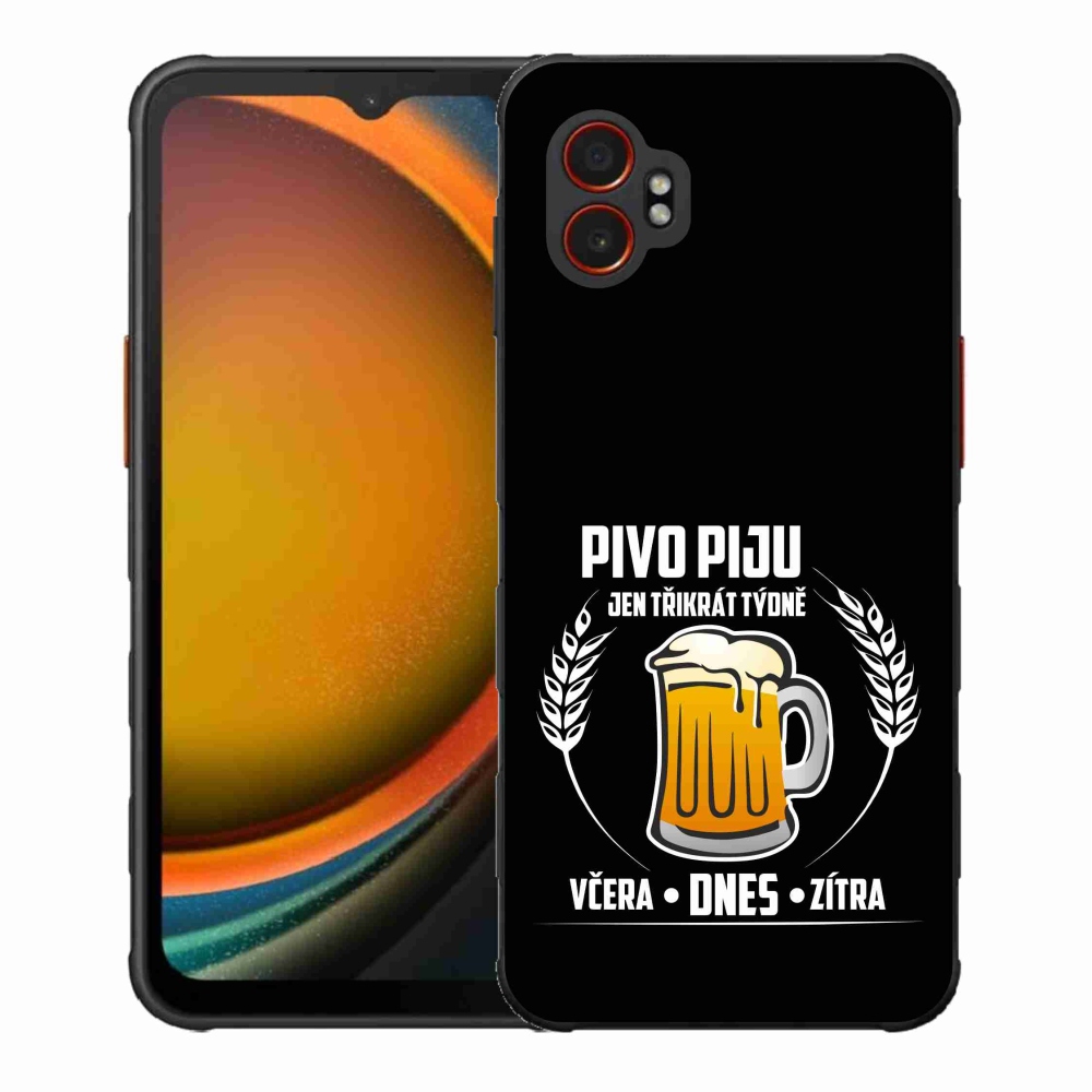 Gél borítás mmCase Samsung Galaxy Xcover 7 Pro - sör motívum fekete háttérrel