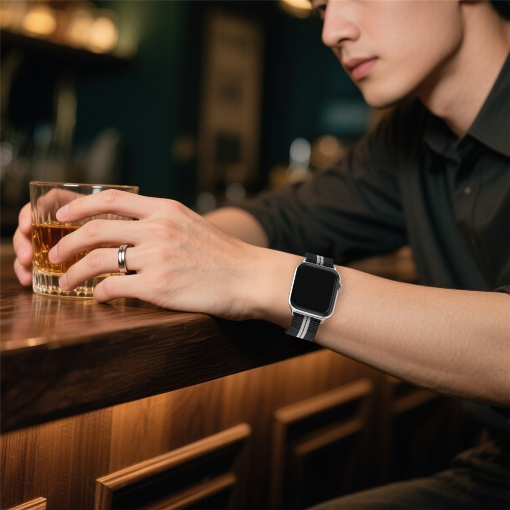 Fasten nylon szíj az Apple Watch Ultra 4/3/2/1 49 mm-es és 12/11/10 46 mm-es modellekhez – fekete/fehér