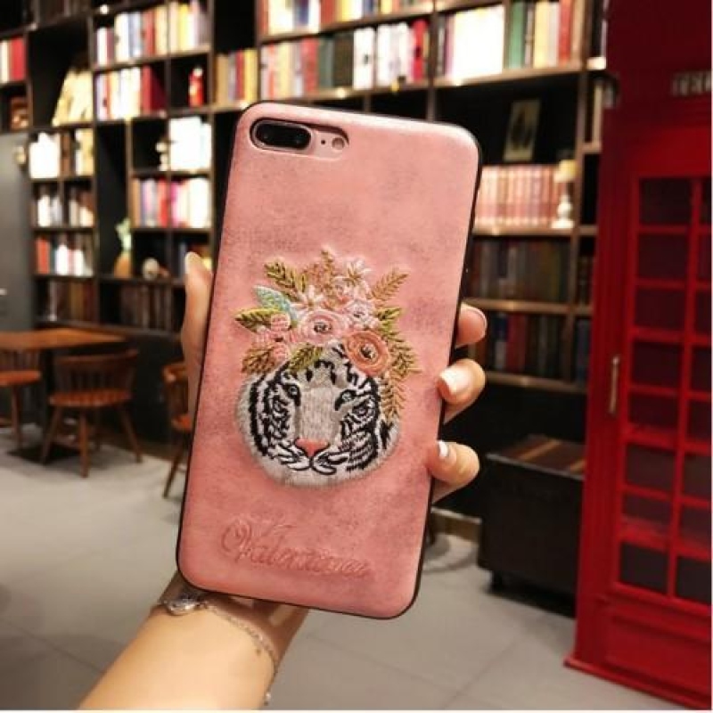 Gél tok műbőr alkalmazással iPhone 6 / 6s készülékhez - tigris