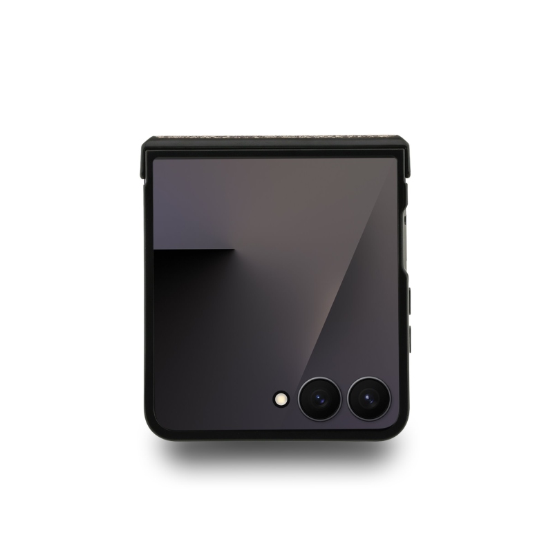 Guess PU 4G fém logó hátlap Samsung Galaxy Z Flip 7 barna