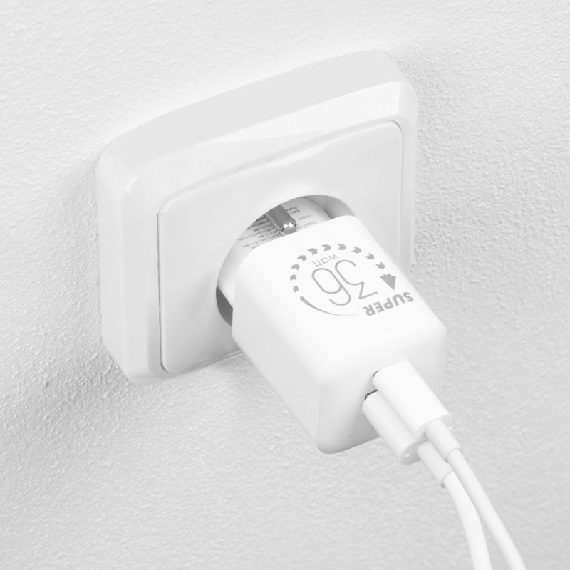 CSOMAG:ME GaN utazási töltő USB-A + USB-C 36W Fehér