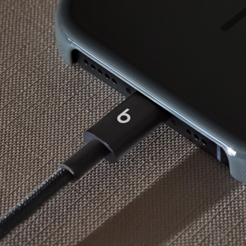 MDGA4ZM/A Apple Beats USB-C/USB-C adatkábel 1,5m Fekete