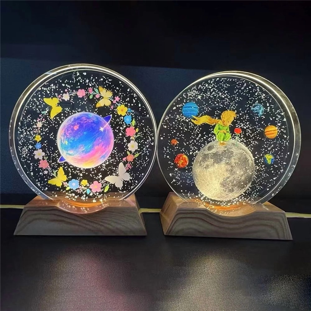 3D kristályos LED lámpa 8 cm fa talppal - Saturn