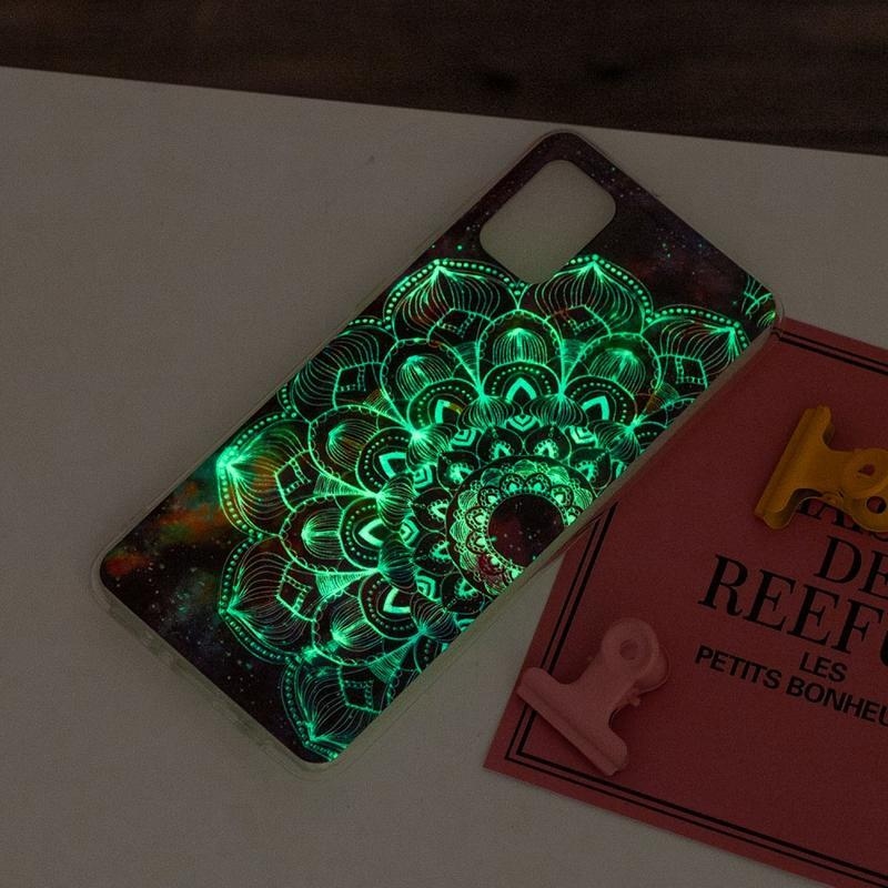 Noctilucent gél tok a Samsung Galaxy A31 mobiltelefonhoz – színes mandala virág