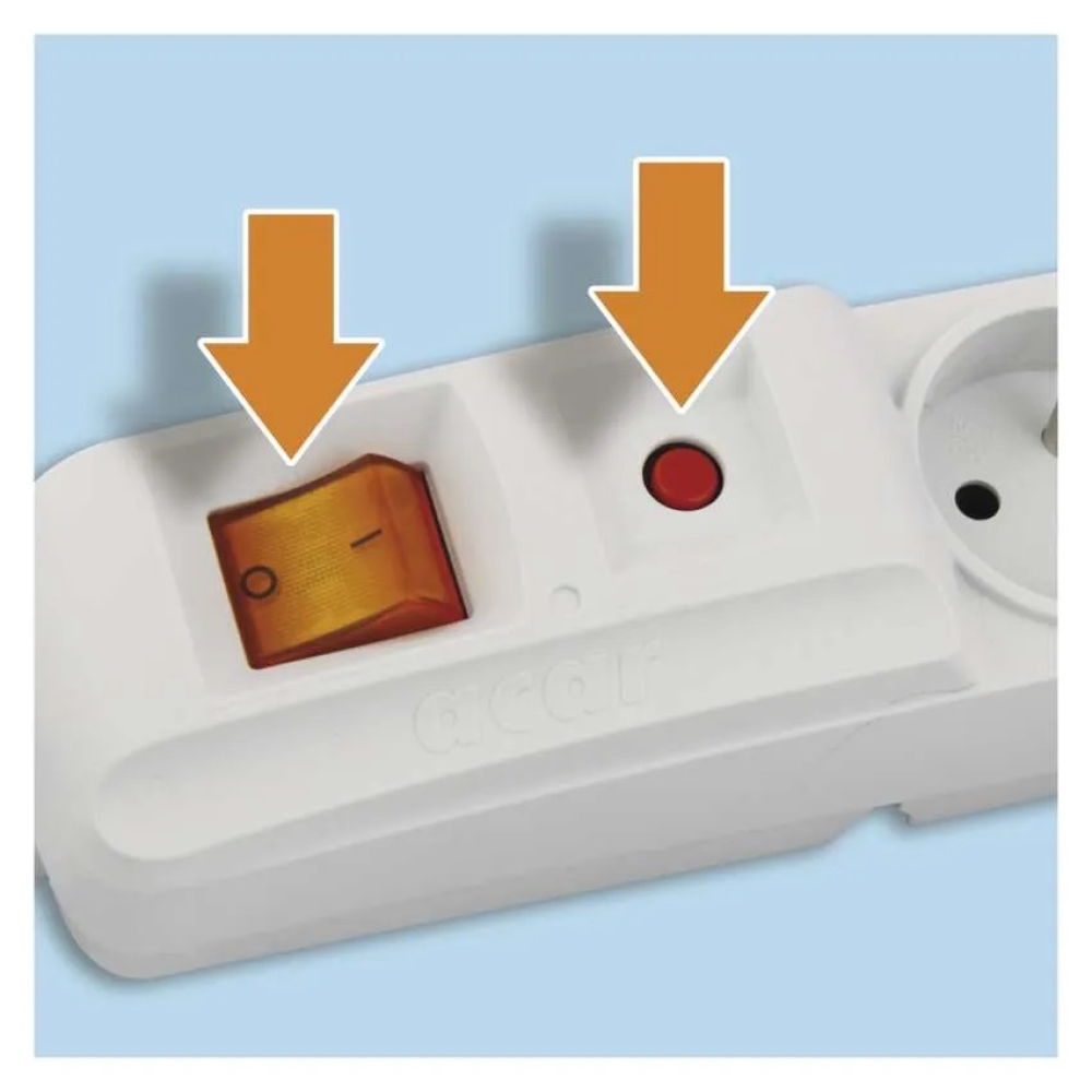 Túlfeszültségvédő - 8 aljzat 1,5m - szürke