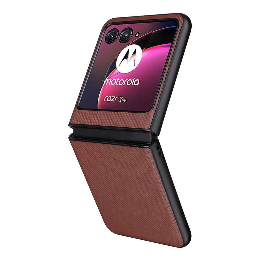 Textúrás műanyag borítás műbőrrel a Motorola Razr 40 Ultra 5G készülékre - barna