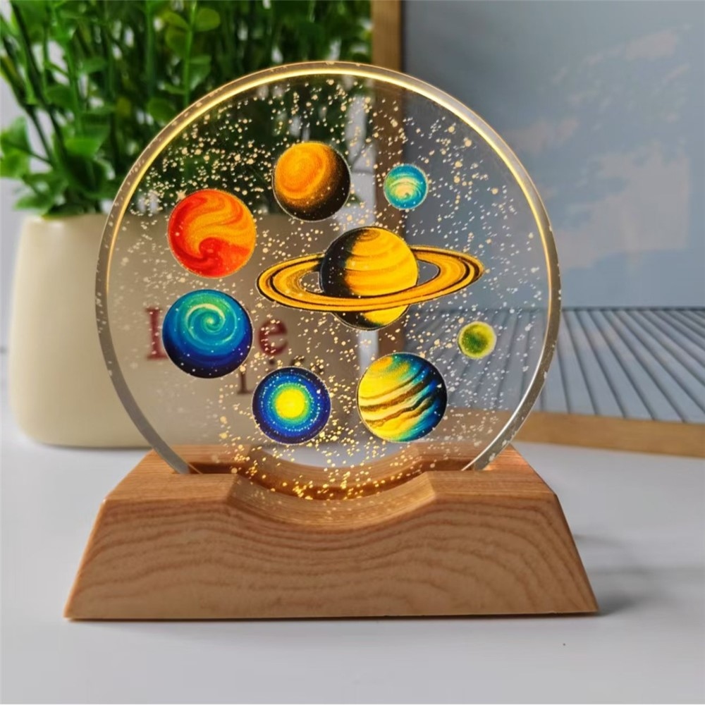 3D kristály LED lámpa 8 cm fa talppal - Bolygórendszer 2