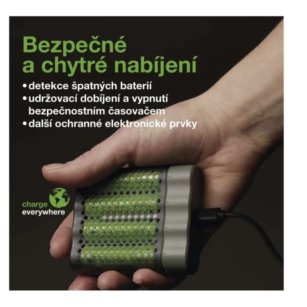 Akkumulátortöltő GP Speed M451 + 4× AA ReCyko 2700