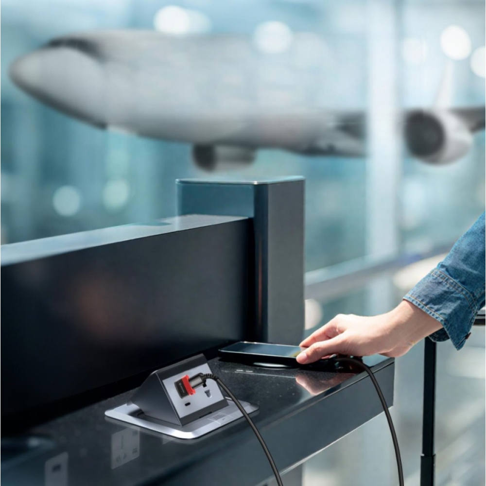 SWISSTEN DataGUARD USB-A (férfi)/USB-C (női) töltőadapter adatzárral - fekete színben
