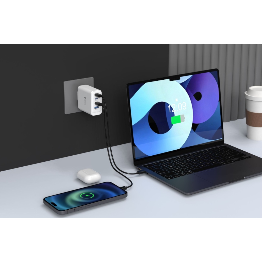 SWISSTEN edge GaN hálózati adapter 2x USB-C PD 100W + 1x USB-C PD 20W + 1x USB-A QC 30W QC - fehér