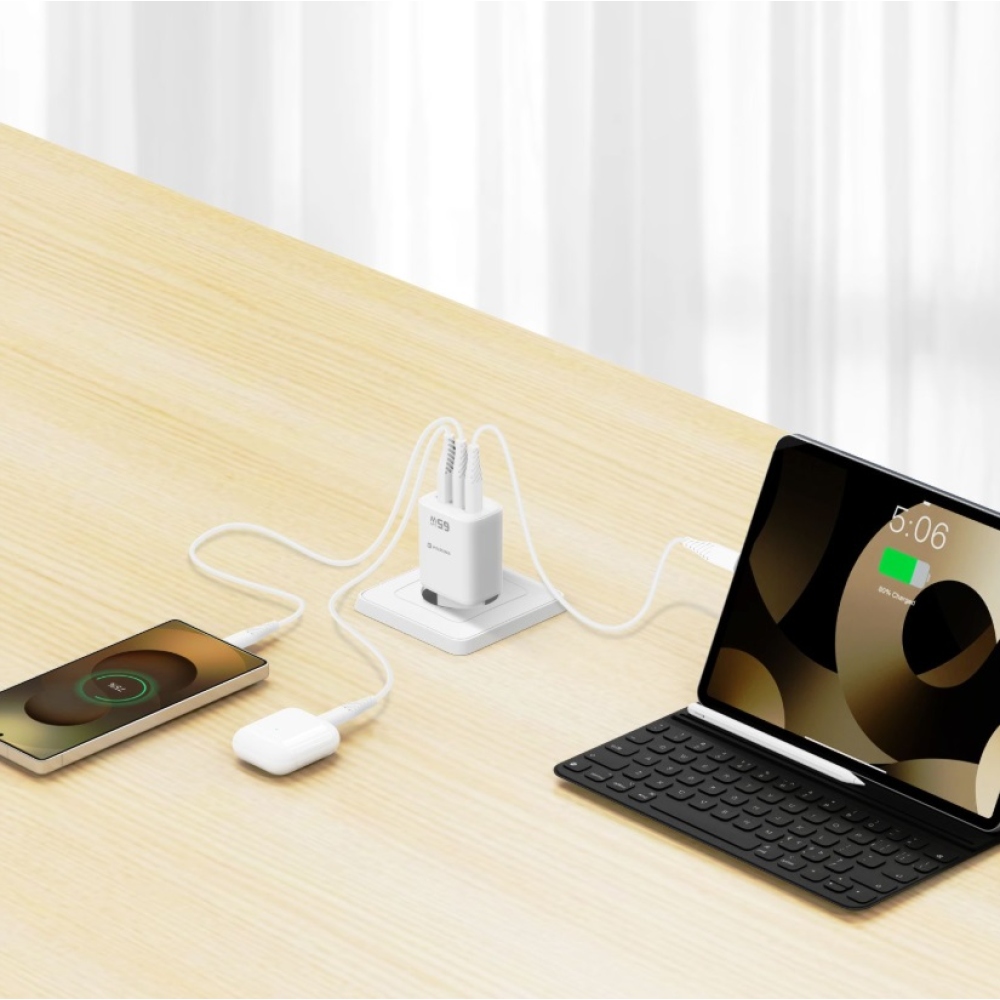 Swissten Edge Gan hálózati adapter 2x USB-C PD 65 W + 1x USB-A 18 W QC – fehér