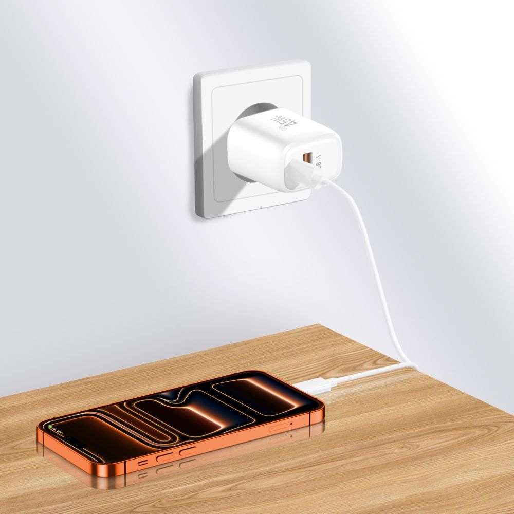 Tech-Protect NCA45W-GaN 2-port PD 45W/QC3.0 töltő + USB-C/Lightning kábel - fehér
