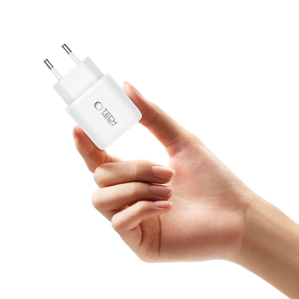 Tech-Protect NCA45W-GaN 2-port PD 45W/QC3.0 töltő + USB-C/Lightning kábel - fehér
