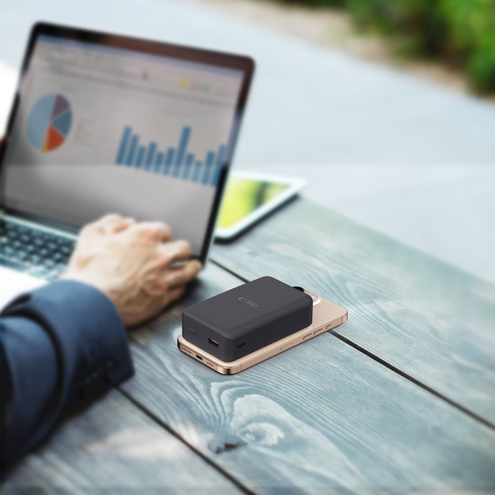 Tech-Protect PB12 LifeMag MagSafe Powerbank 20000 mAh 15W - fekete színben
