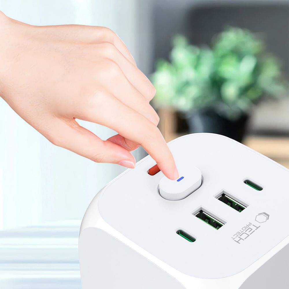 Tech-Protect C13 PCL3X4 aljzat 3x aljzat 2x USB-A 2x USB-C - fehér