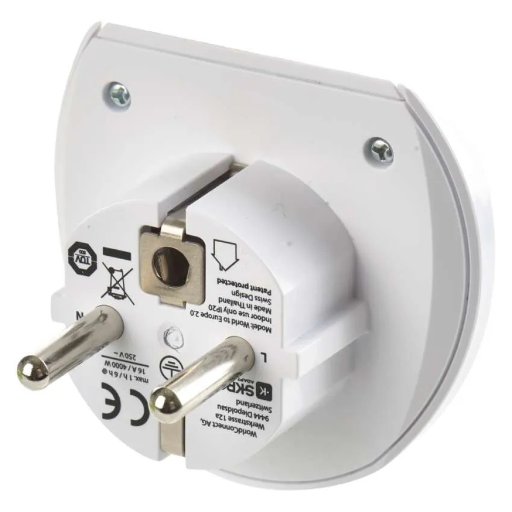 Utazási univerzális adapter külföldiek számára Közép-Európába